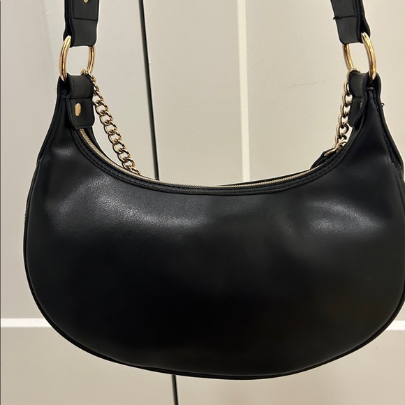 Juicy Couture (NWT) Quilted Black Juicy Puff Half Moon Crossbody Bag - Picture 5 of 14